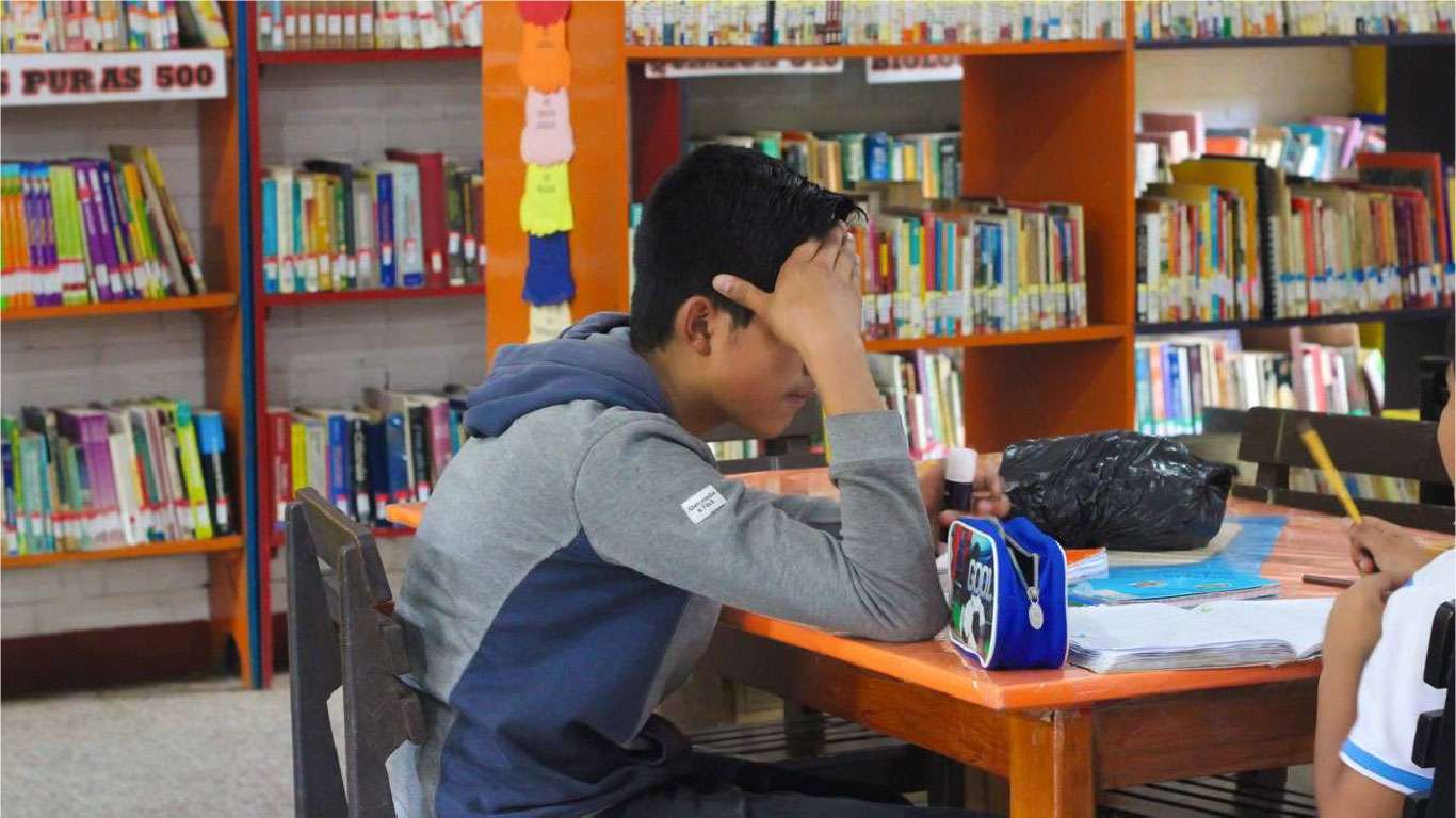 becas-programa-ayuda-fundit-child-niños-tejar-03