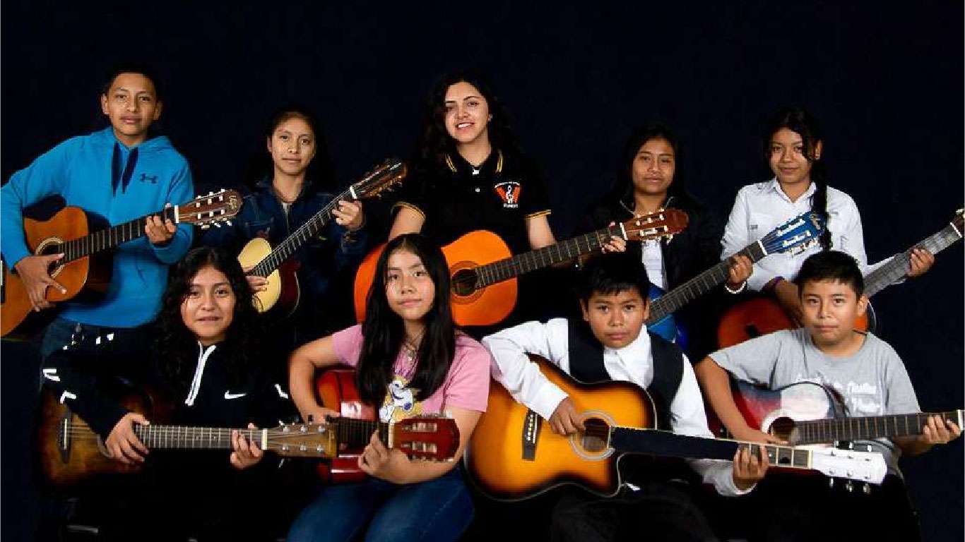 musica-programa-ayuda-fundit-child-niños-tejar-02