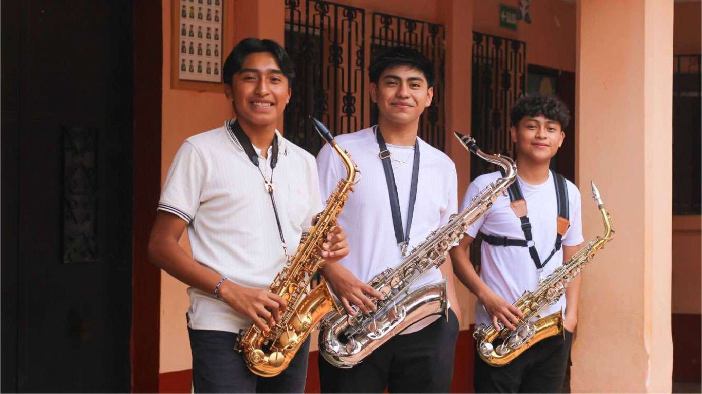 musica-programa-ayuda-fundit-child-niños-tejar-06
